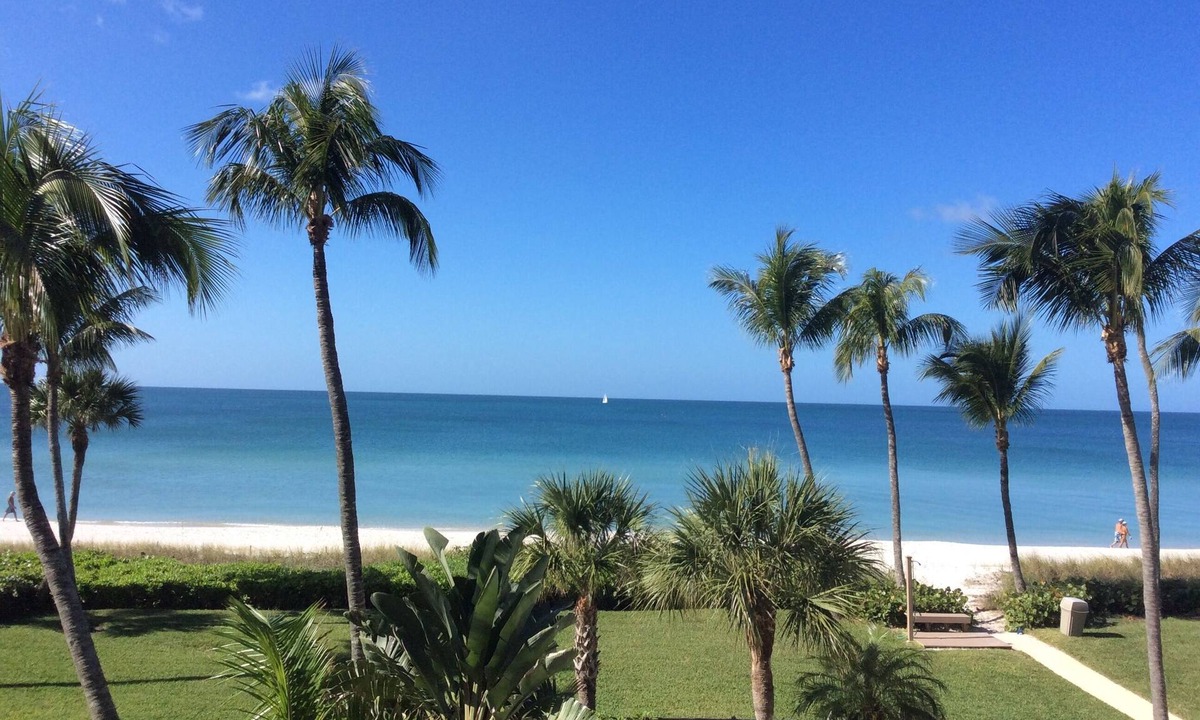 Vanderbilt Beach Condo | Beachfront Vanderbilt Beach Condo in Naples, FL