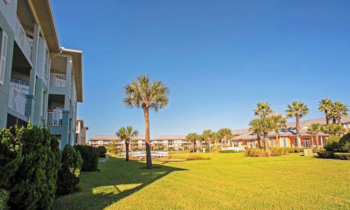 St. Augustine Beach Condo | Beachside Condo - Family Friendly & just a short block away from the ocean.