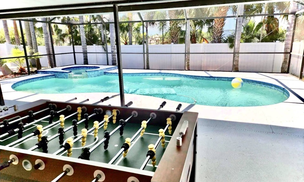 Cove House | Beautiful 3BR Pool home/Billiards/Spa/Close to airport