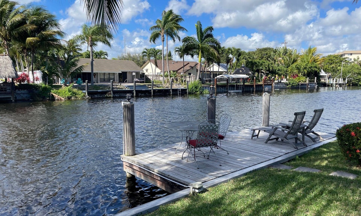 Tropic Palms House | Beautiful Delray Beach House Heated Pool. Close to the beach. Pet Friendly.