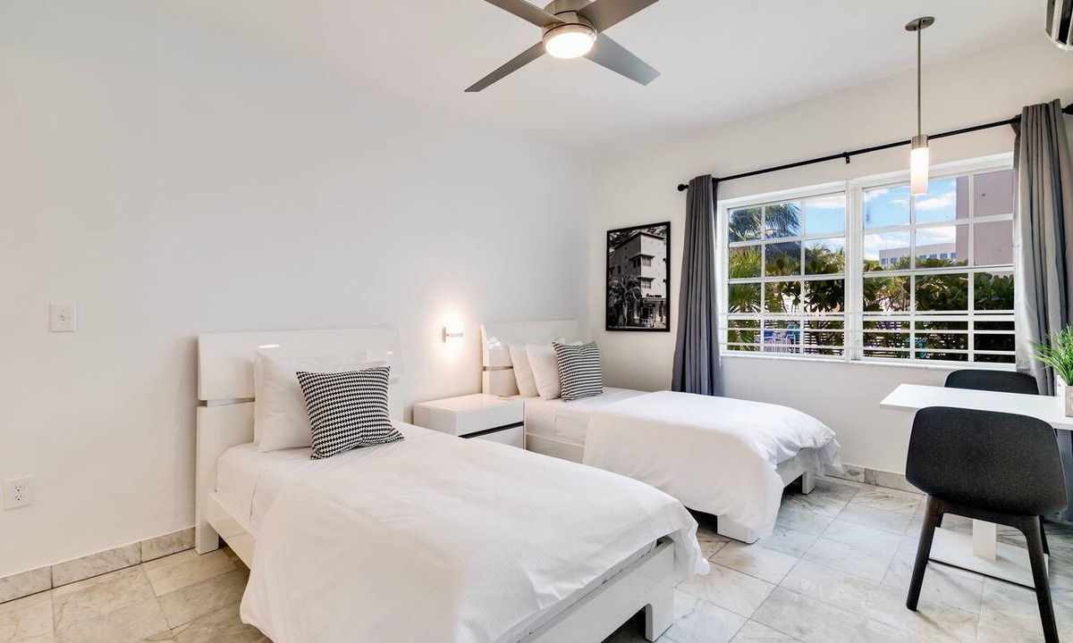 Flamingo/Lummus Condo | Best Beach Location | Wi-Fi, TV & Amenities