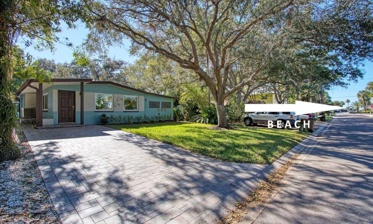 Indian Rocks Beach House | BEST Location! Very close to beach, dining, shops & pubs. Pet-friendly