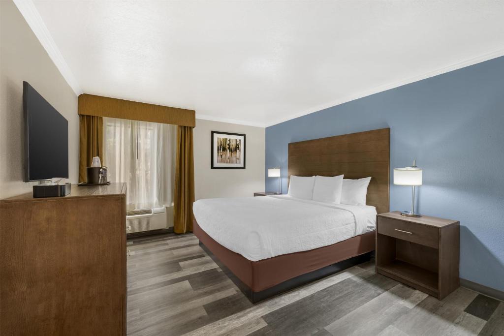 Albuquerque Hotel | Best Western Airport Albuquerque InnSuites Hotel & Suites