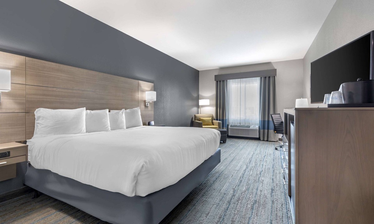 Stephenville Hotel | Best Western Plus Stephenville Inn