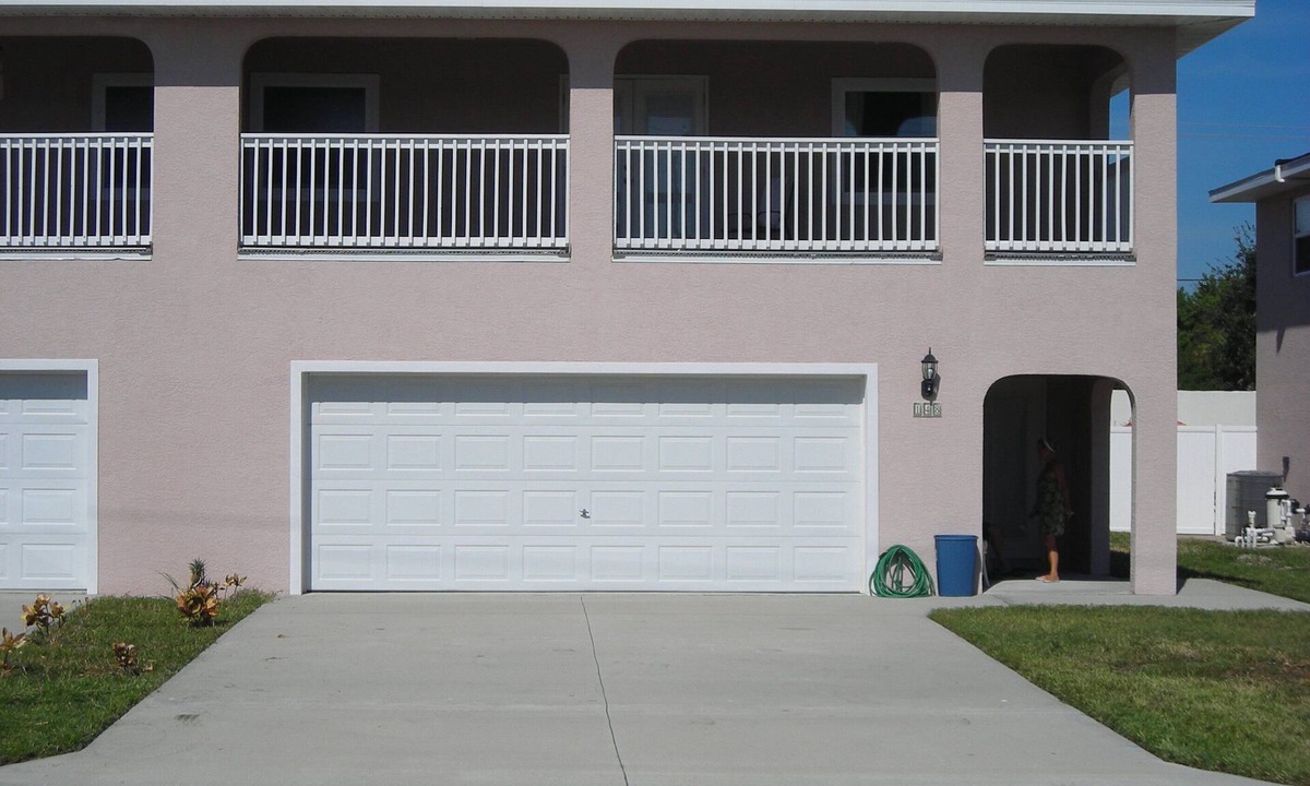 Port Canaveral House | BIG BEAUTIFUL BEACH HOUSE- STEPS TO THE SAND-
