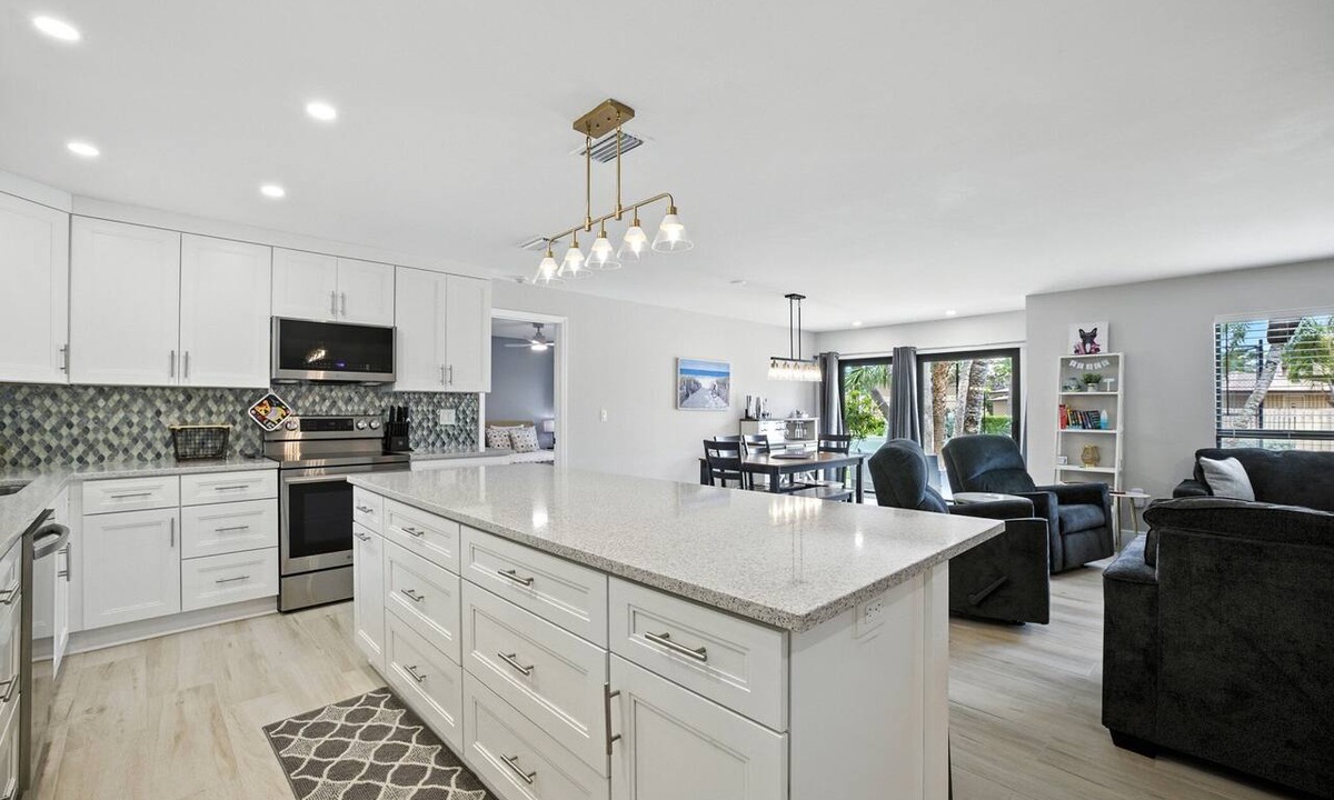 Sanibel Condo | Blind Pass Condos at Bowman's Beach E110 on beautiful Sanibel Island