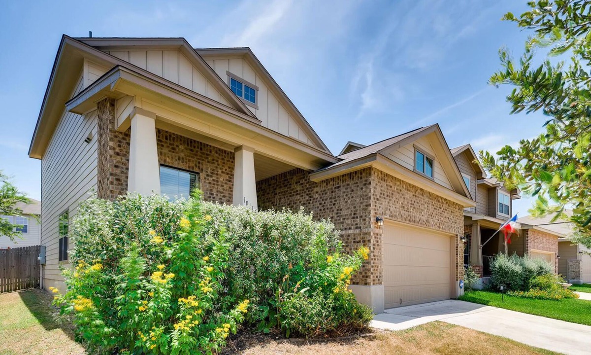 West San Antonio House | BMT Grad HQ-POOL/Playground -Close to Lackland AFB, Parks & Attractions