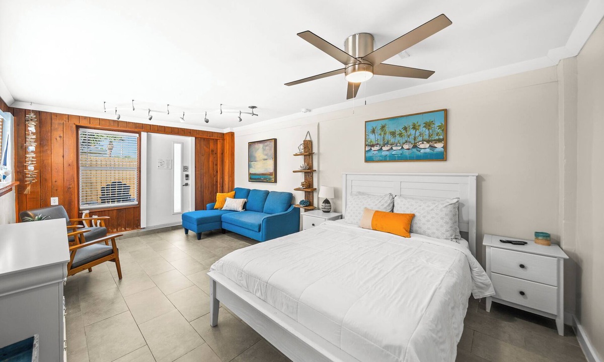 Orlando Beach Condo | Boathouse Inspired Riverfront Villa- Steps from Private Beach Access, Fire Pit, & BBQ Grills 🚤🌊
