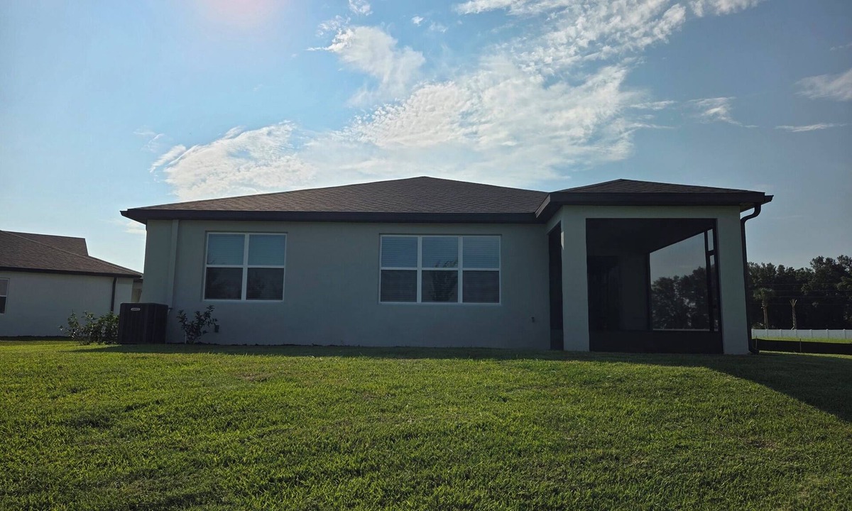 Ocala House | Brand New Never Lived In Heart of Ocala area