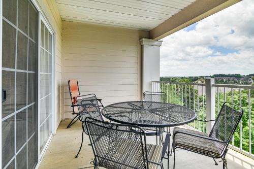 Branson House | Branson Condo w/Pool Access & Views, 3 Mi Dtwn!