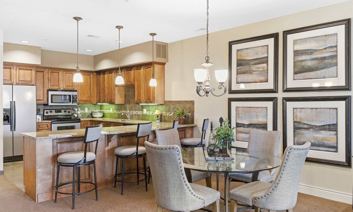 Branson Condo | Branson Hills Luxury Condo