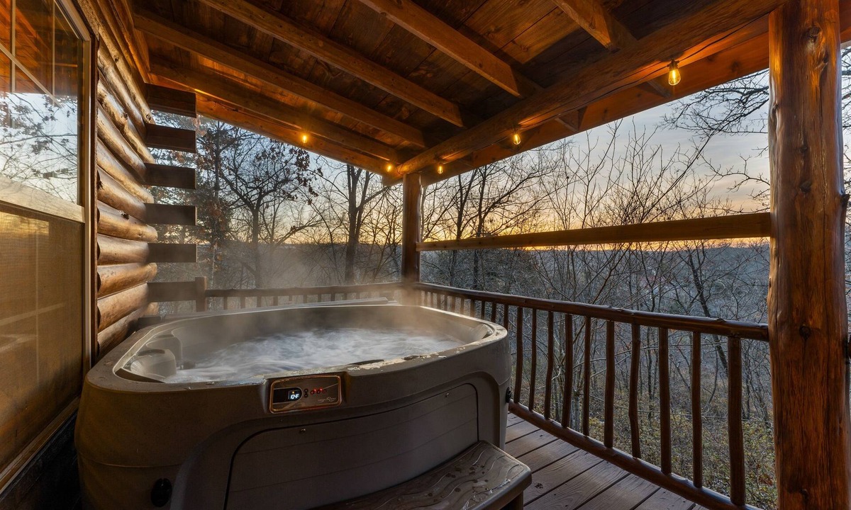 Branson Cabin | Branson Romance - Log Cabin for 2 w/Hot Tub