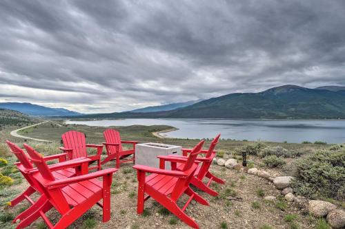 Twin Lakes House | Breathtaking Views: Twin Lakes Retreat w/Deck