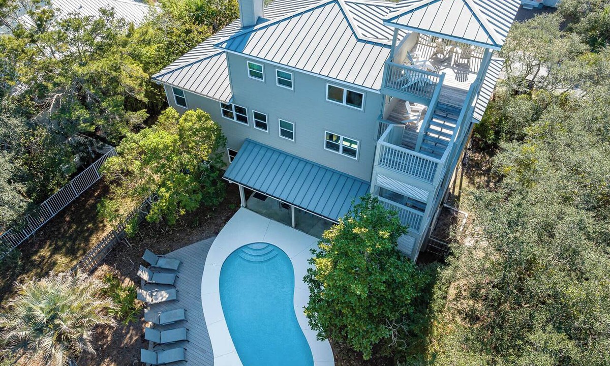 Gulf Trace House | Breezeway ~ 112 Savelle Dr ~ Grayton Beach