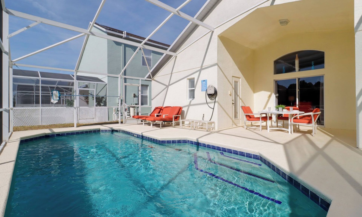 Davenport House | Bright 4BR Disney Villa, South-Facing Pool, Game Room