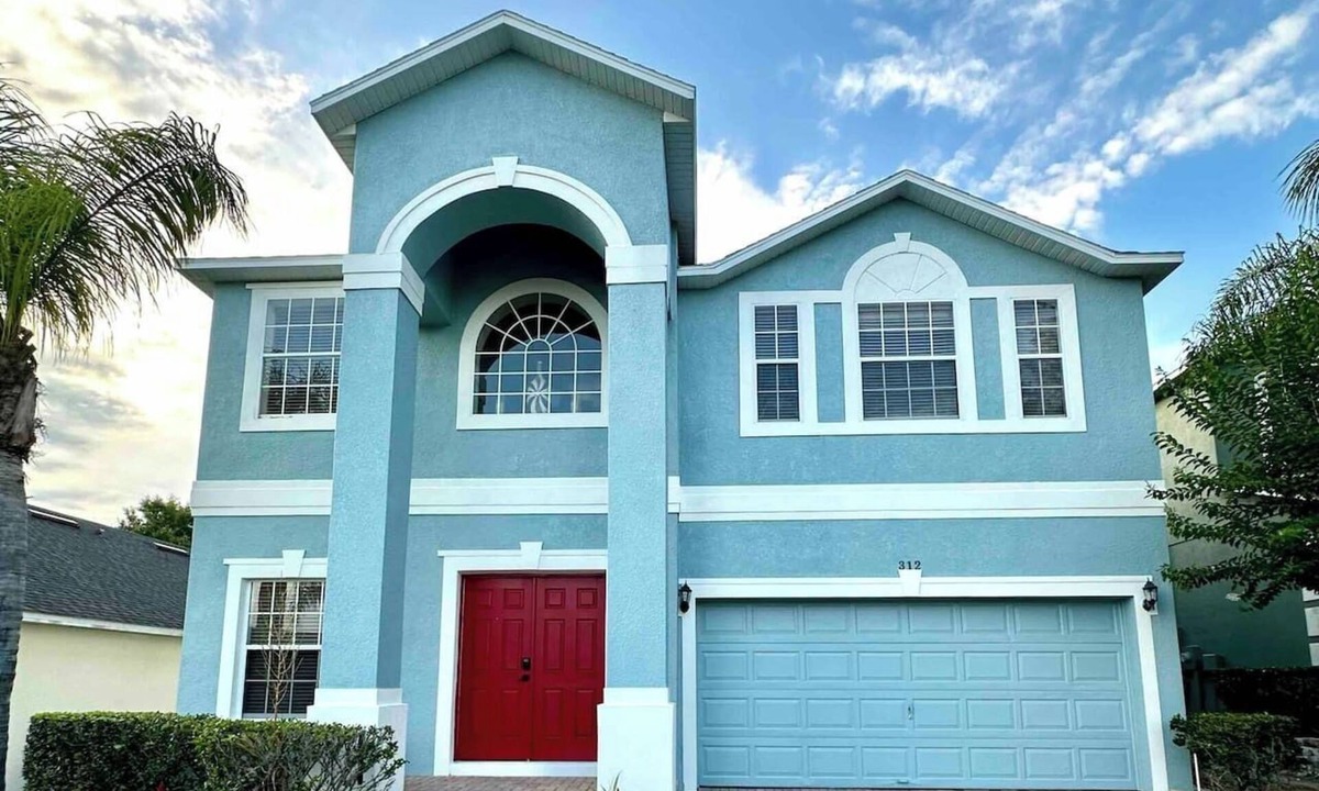Highgate Park House | Bright 4BR Home w/Pool, 20 min from Disney World
