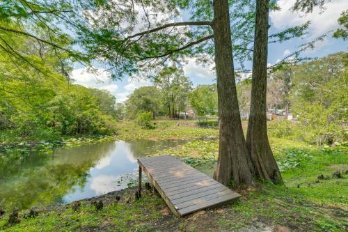 Bushnell House | Bushnell Riverside Retreat w/Hot Tub & Game Shed