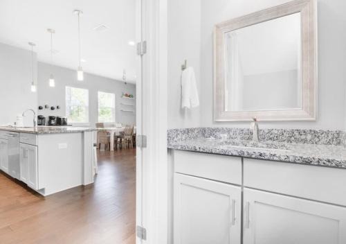 Miramar Beach House | Cabin by the Sea - 3BDR - Pool & Walk 2 Beach