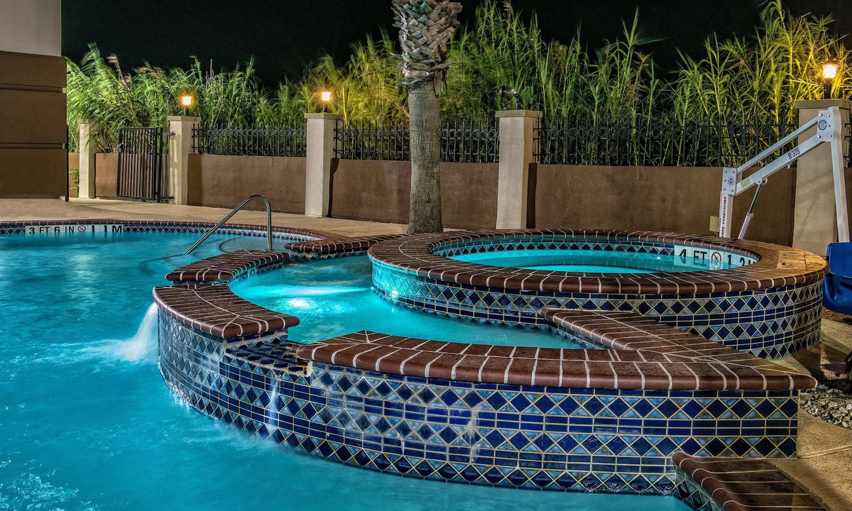 Galveston Hotel | Candlewood Suites Galveston by IHG
