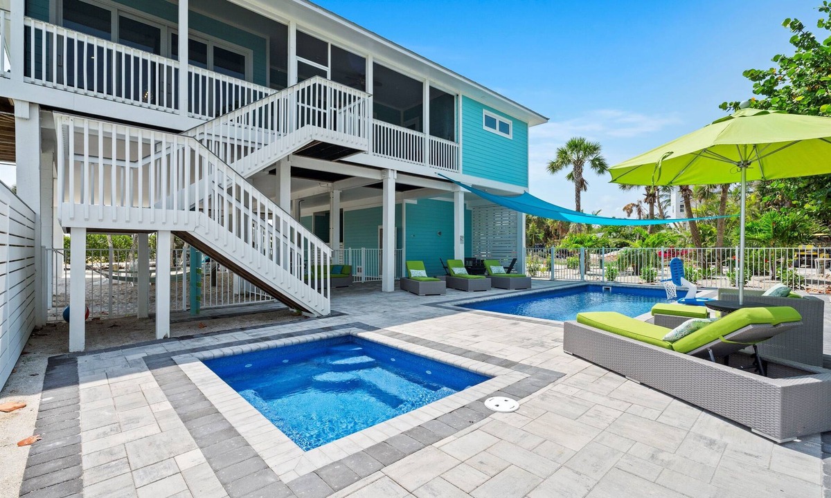 Jose's Hideaway House | Car-Free Island Escape | Pool, Spa + Golf Cart