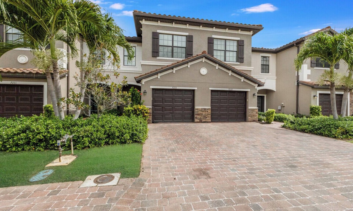 Braden River House | Casa de Maggie - Peaceful, Updated 3 Bedroom townhome in Quiet Neighborhood