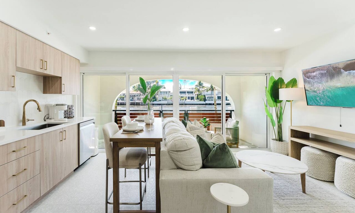 Boca Raton Apartment | Casa Marea - Boca Intracoastal Hideaway