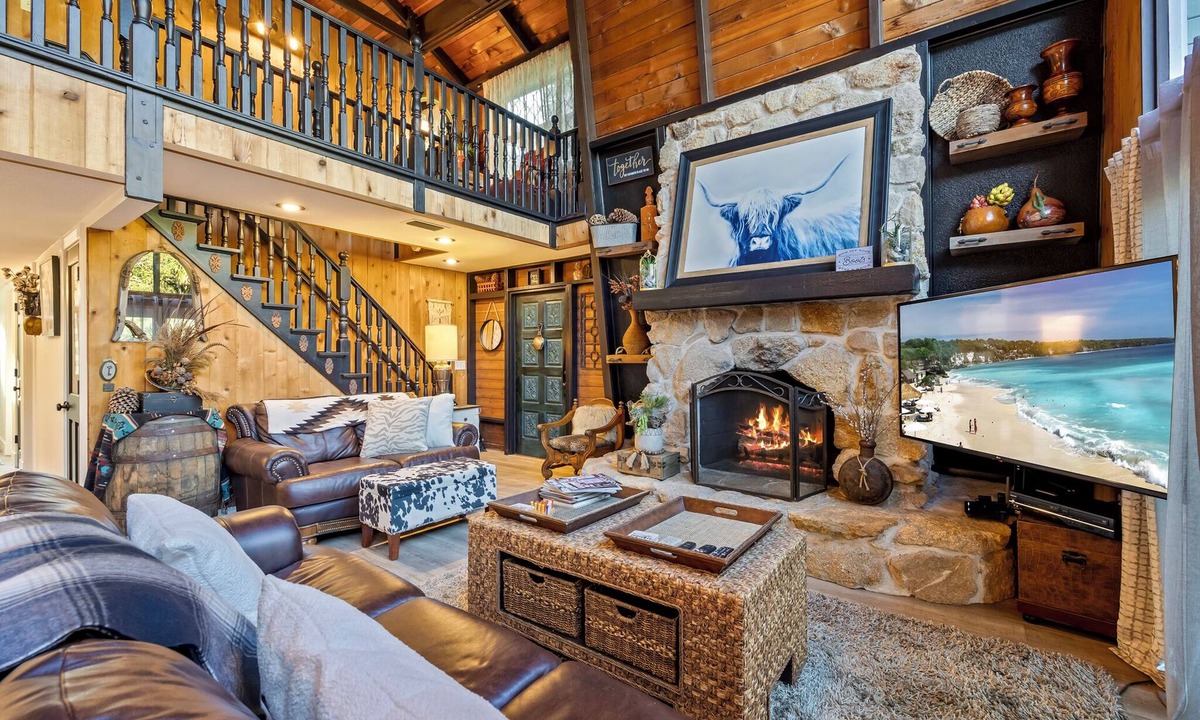 Cocoa House | Cedar Cabin on over an acre of tropical paradise