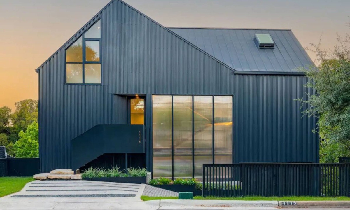 Old West Austin House | Central Austin Modern - 2 miles to downtown