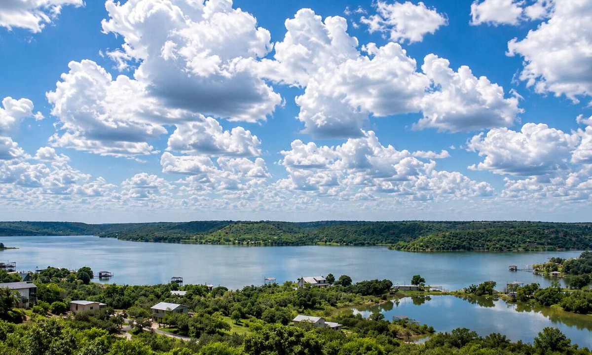 Graham Cabin | Chaparral Cabin : A modern stay at Starlight PK Ranch on Possum Kingdom Lake