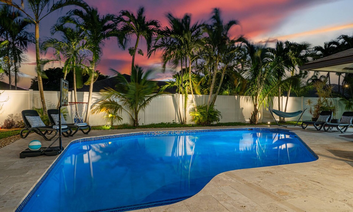 Boynton Beach House | Chapel Hill 3BR Pool Retreat, Aug Discount