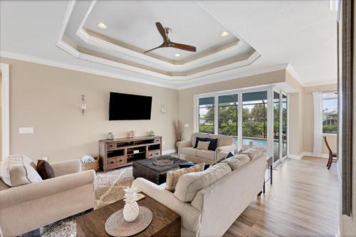 Englewood South House | Charlotte County Villa 5890 - Private Pool Dock