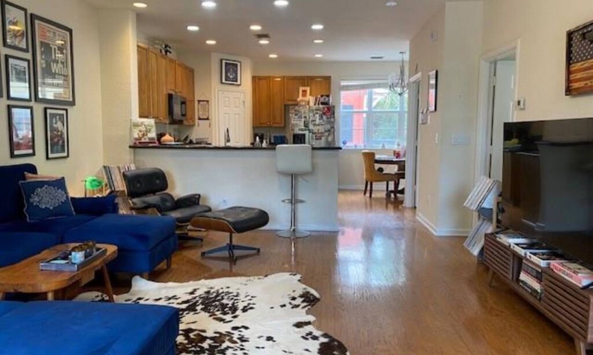 Abacoa House | Charming 2 Bedroom Townhome in Jupiter!