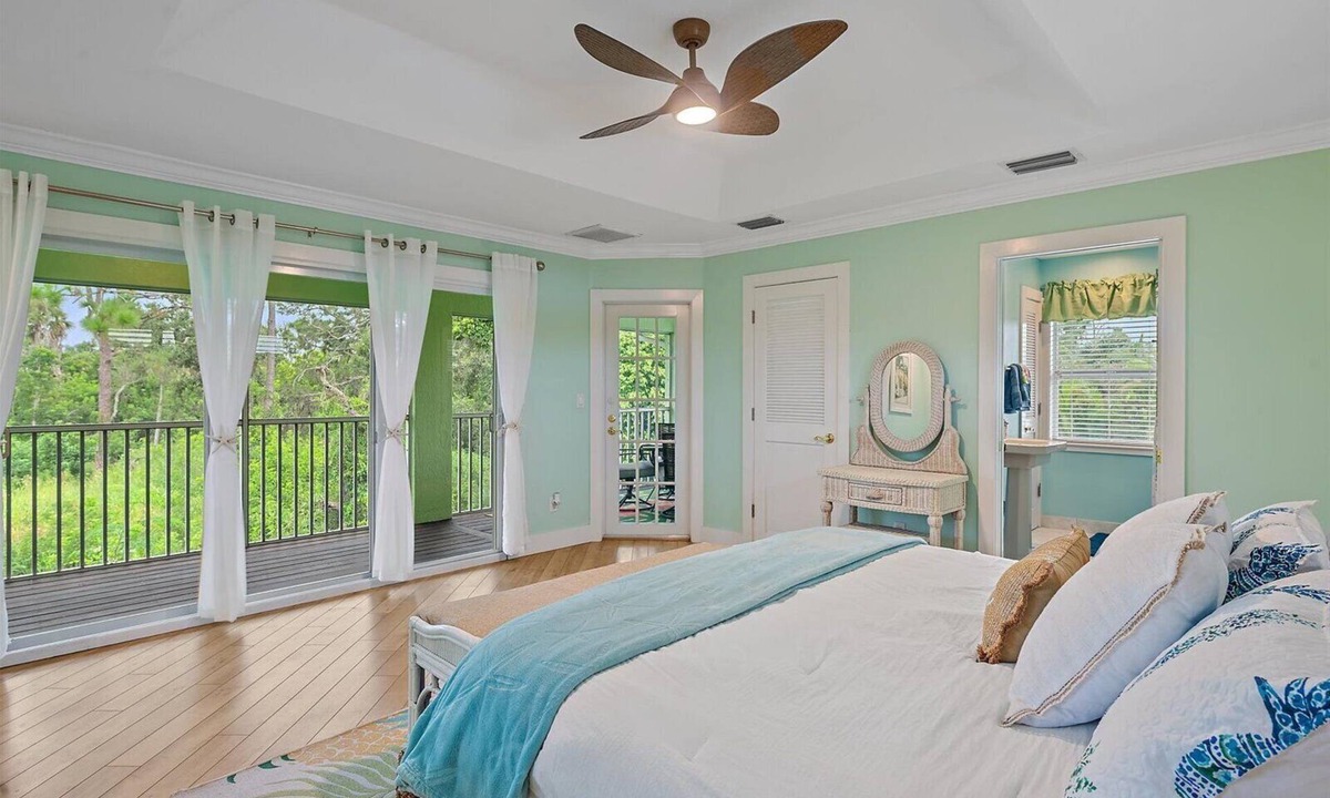 South Venice Apartment | Charming 2 story secluded apartment with gorgeous views in sunny Venice Florida.