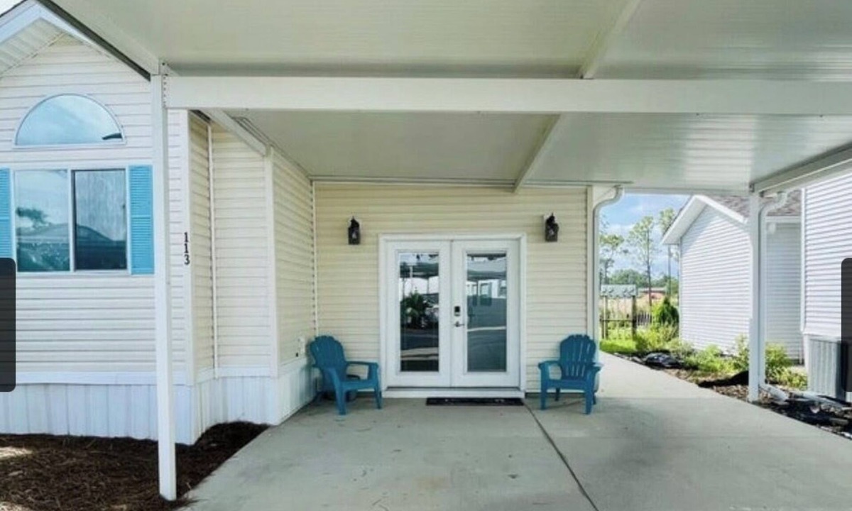 Upper Grand Lagoon Cottage | Charming 3-bedroom 2 -bath cottage in gorgeous Panama City Beach, FL.