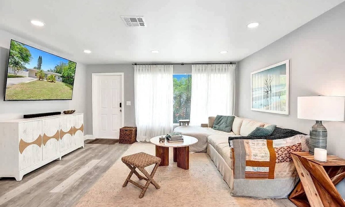 Pompano Beach House | Charming 3BR Getaway 10 min to Beach