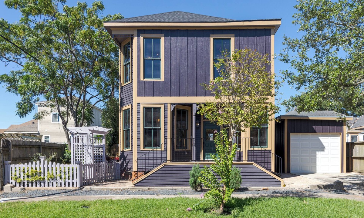 Galveston House | Charming 4-bedroom house in Galveston with WiFi and AC