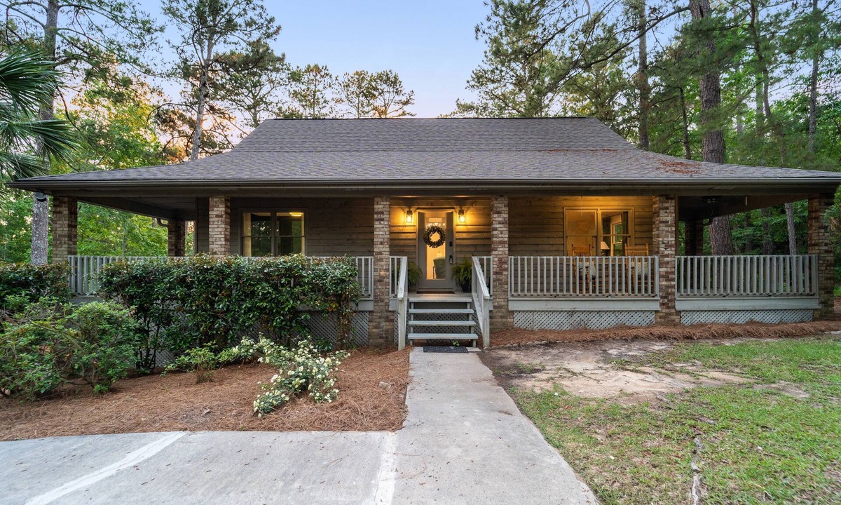 Aiken House | Charming 4-bedroom house with Inground Pool, WiFi, AC in brilliant Aiken