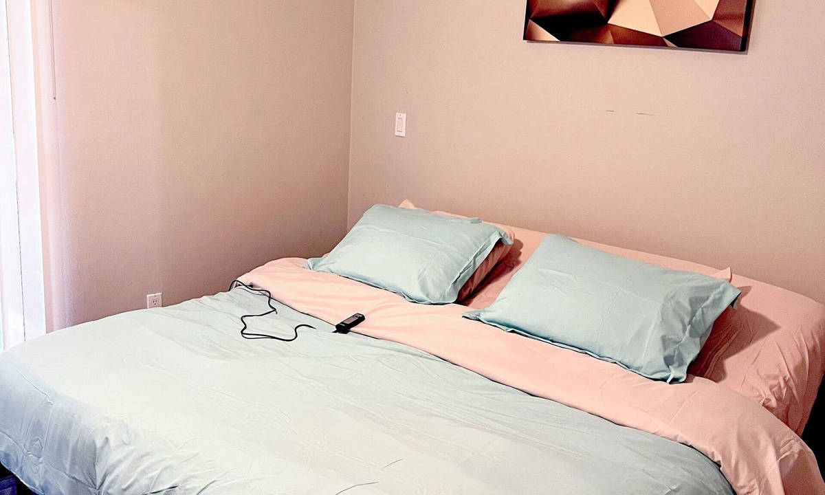 Gainesville Apartment | Charming Budget-friendly 1BR Stay in Gainesville
