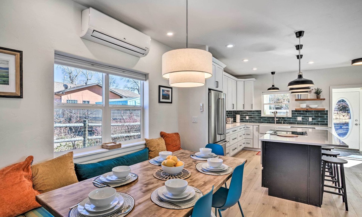 Buena Vista Cottage | Charming Buena Vista Home w/Private Hot Tub!