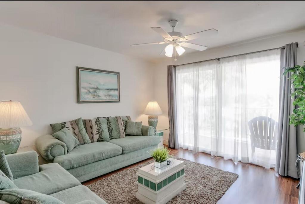 Ocean Side Village Apartment | Charming Coastal Escape - BC52