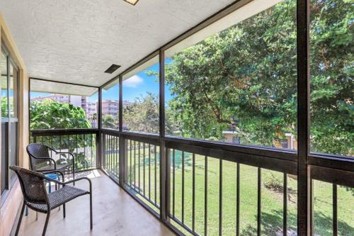 Marco Island House | Charming condo with two pools and steps to beach