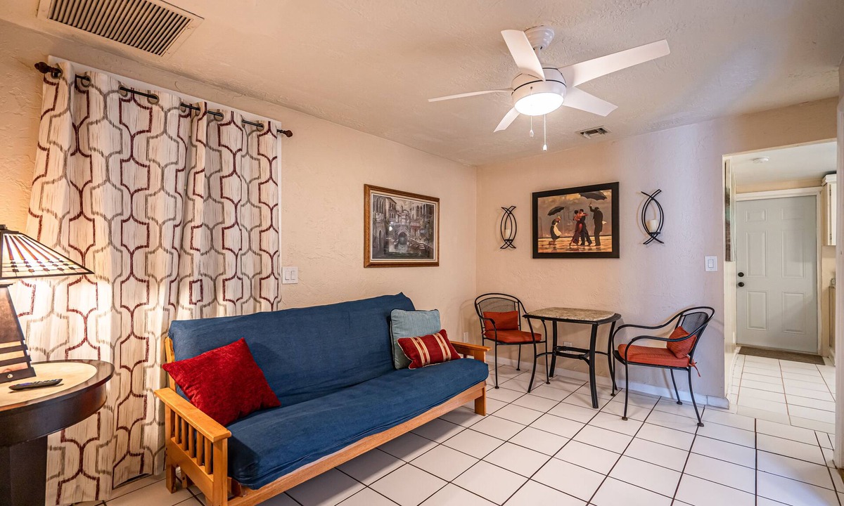 Lake Worth Cottage | Charming Cottage in Beautiful Lake Worth Beach