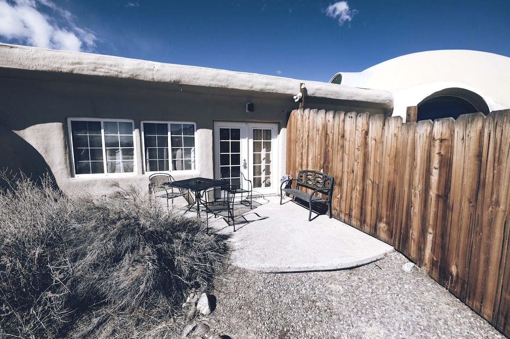 Crestone Cabin | Charming Dome Rental in Colorado for Stunning Retreats to the Mountains