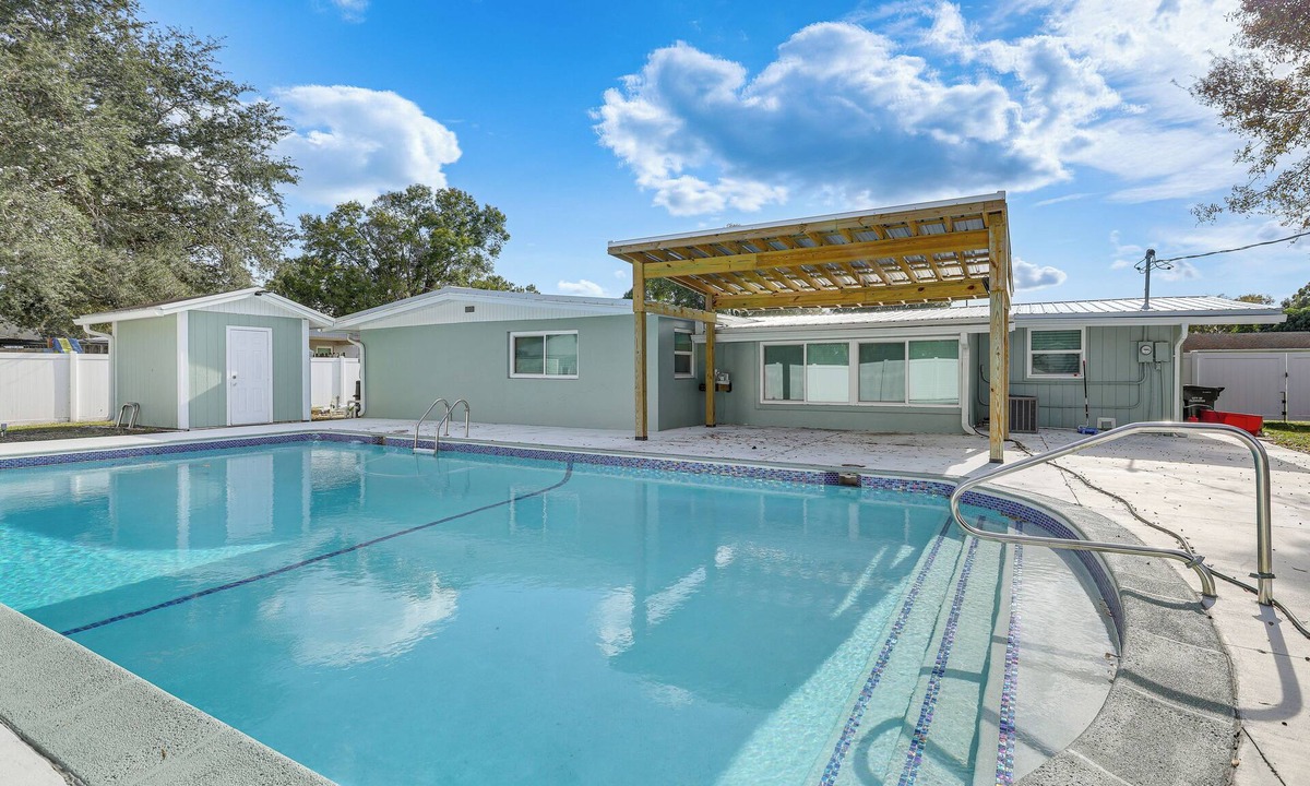 Clewiston House | Charming Home w/Private Pool in Clewiston!