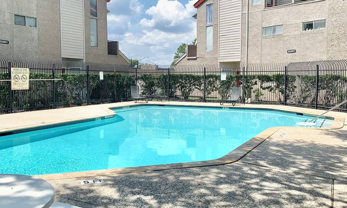 Westchase Apartment | Charming Studio Located in Asian Town , Southwest Houston