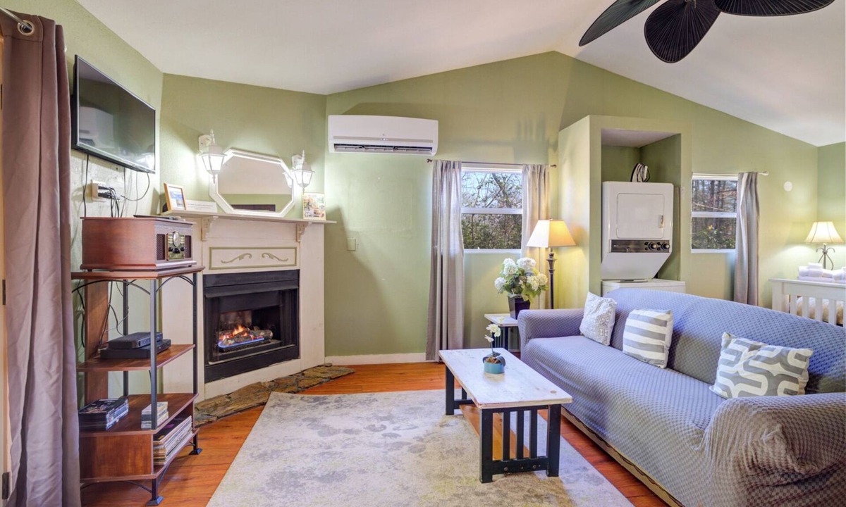 Sautee Nacoochee Cottage | Cherokee Ridge 5 - August 10% OFF or 3rd Night Free - Ask for details!