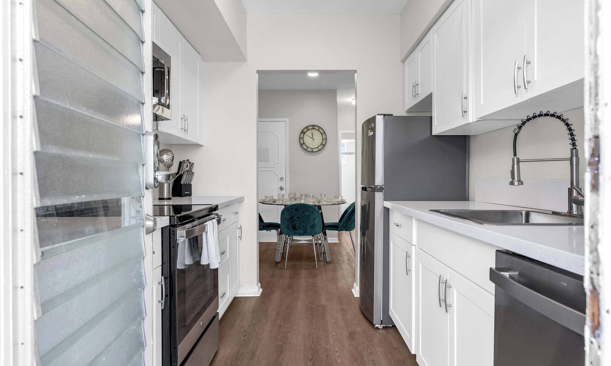 Bay Harbor Islands Apartment | Chic 2BR in Bay Harbor Islands near beach, shopping, and dining