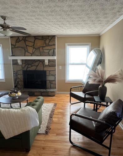 Kennesaw Villa | Cinèluxe Retreat