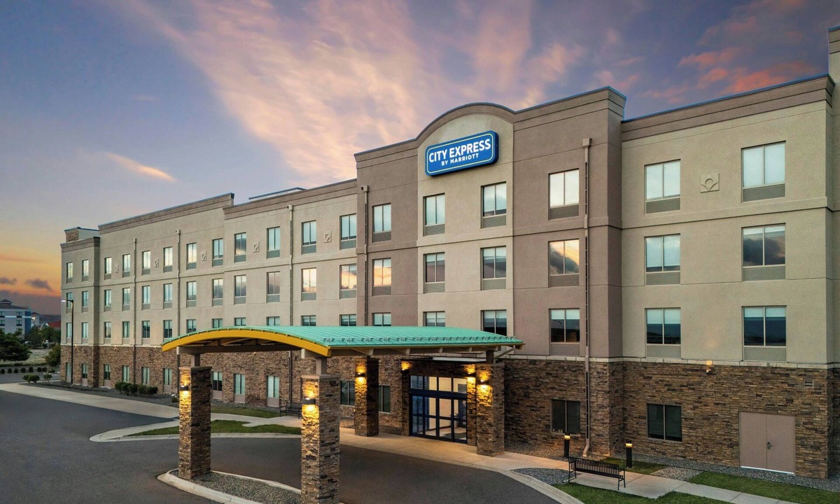 Dupont Hotel | City Express by Marriott Denver Airport