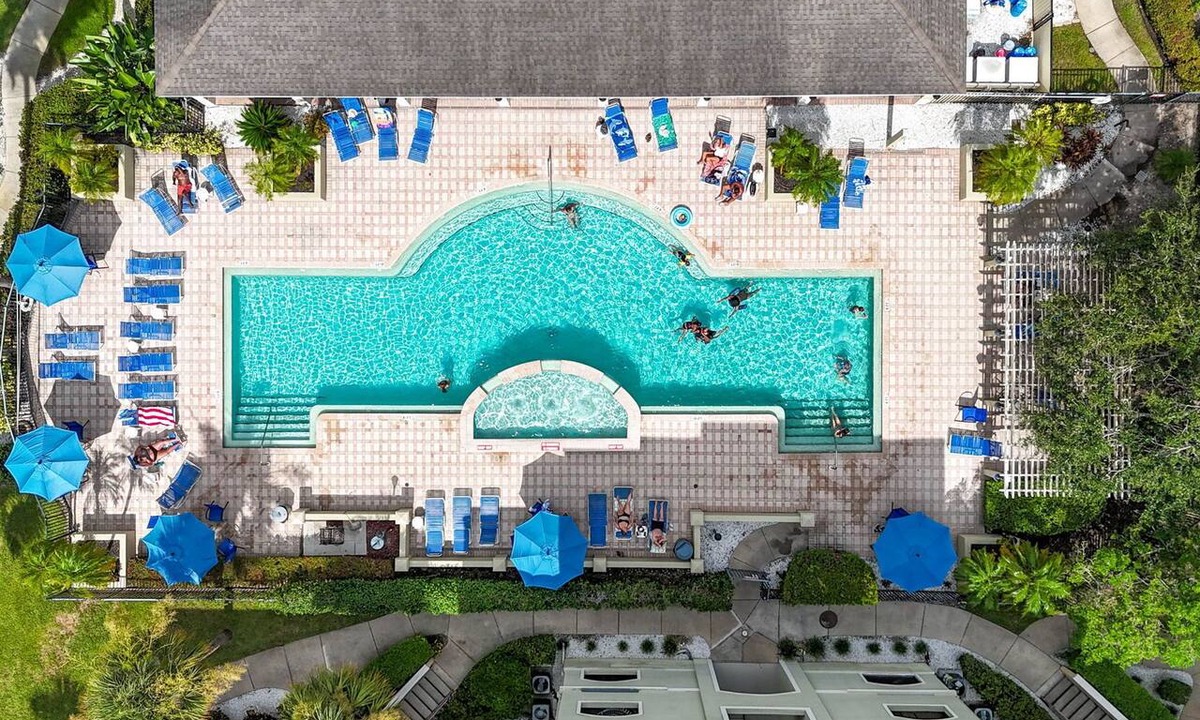 Clearwater Condo | Clearwater Condo with King Bed, Pool, & Gym - Gated Community